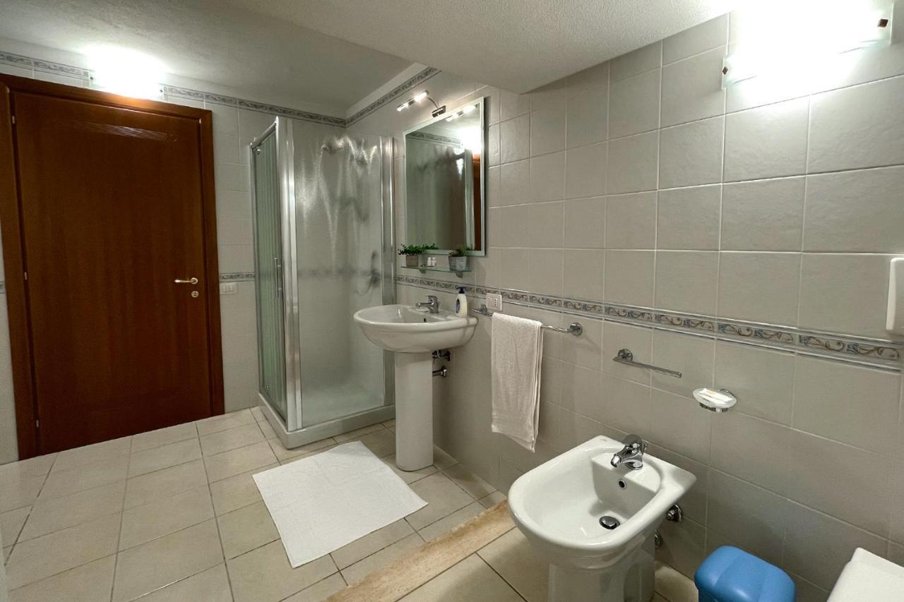 Aristanis Home Vacation Apartment Oristano Exterior foto