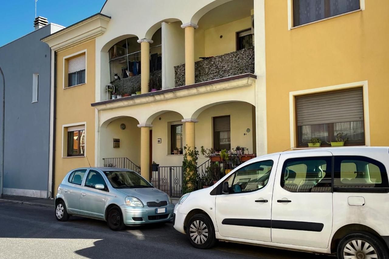 Aristanis Home Vacation Apartment Oristano Exterior foto