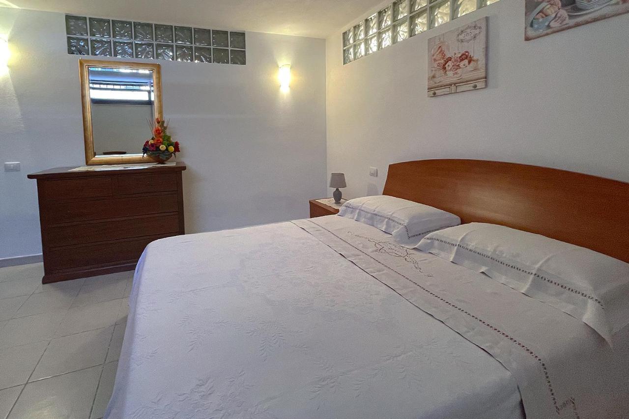 Aristanis Home Vacation Apartment Oristano Exterior foto